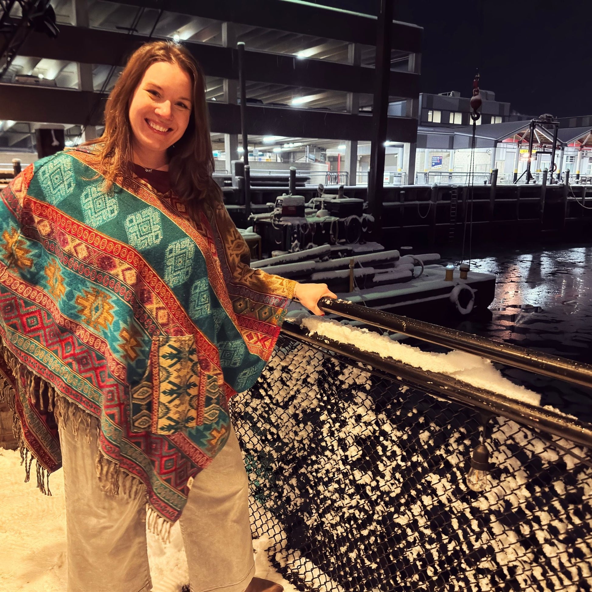 Darn Good Yarn: Nanda Hooded Poncho, Clothing and Accessories