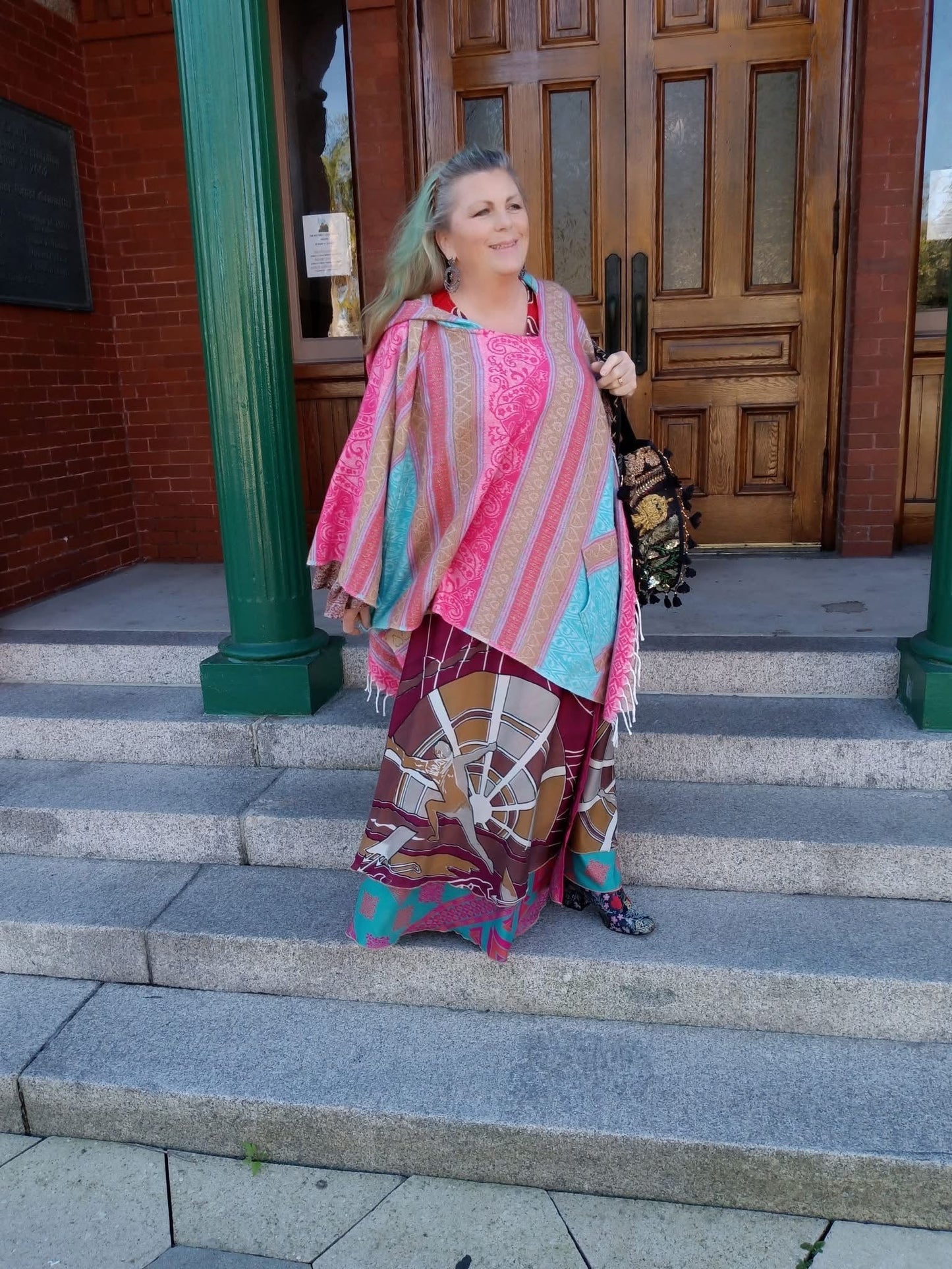 Darn Good Yarn: Nanda Hooded Poncho, Clothing and Accessories
